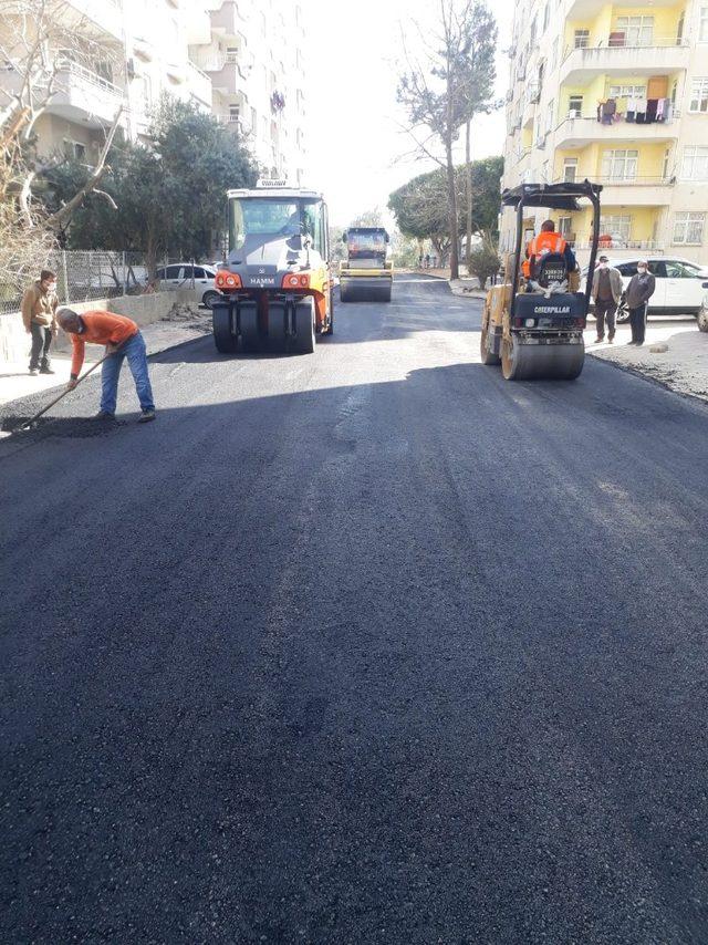 Mersin’de asfalt çalışmaları sürüyor