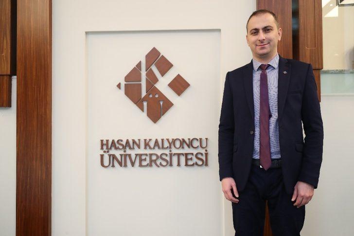 Prof. Dr. Mehmet Lütfi Yola, HKÜ ailesine katıldı G1