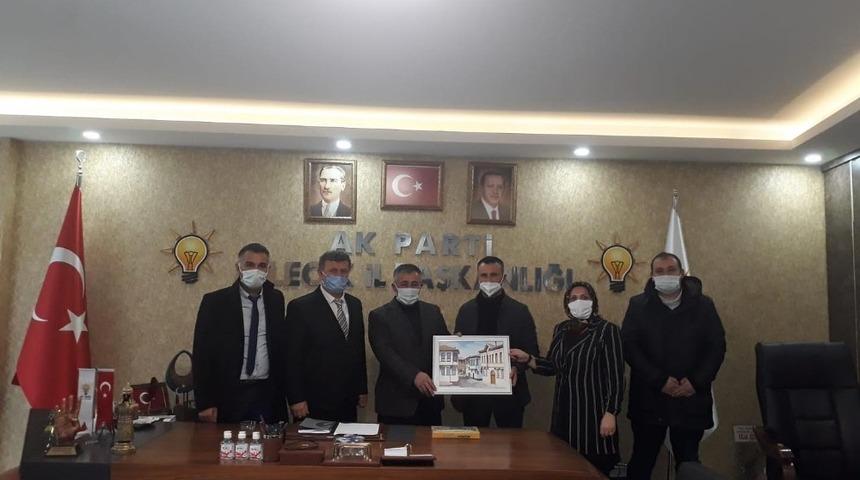 Türk İş Sendikasından AK Parti’ye ziyaret