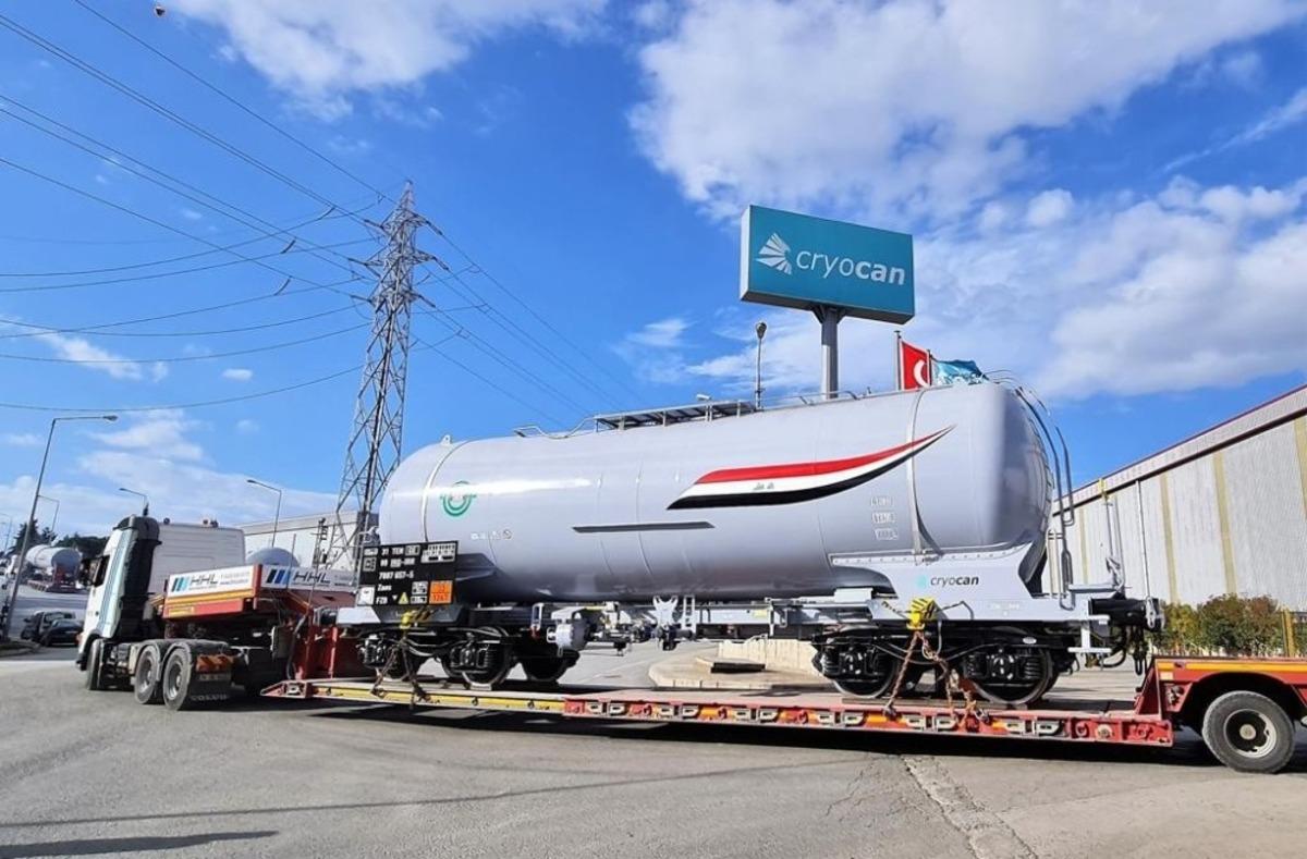 Irak petrol&uuml;n&uuml; d&uuml;nyaya Cryocan firmasının &uuml;rettiği vagon tanklar taşıyacak