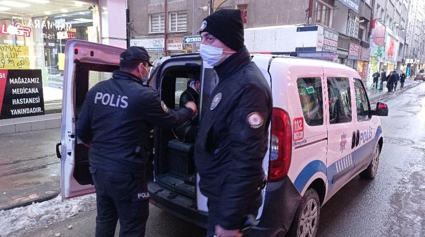 Evde kumar oynayan şahıslara 37 bin 273 lira ceza kesildi