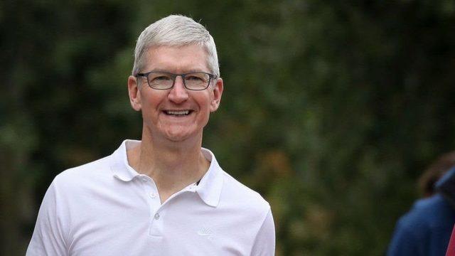 Apple'ın CEO'su Tim Cook