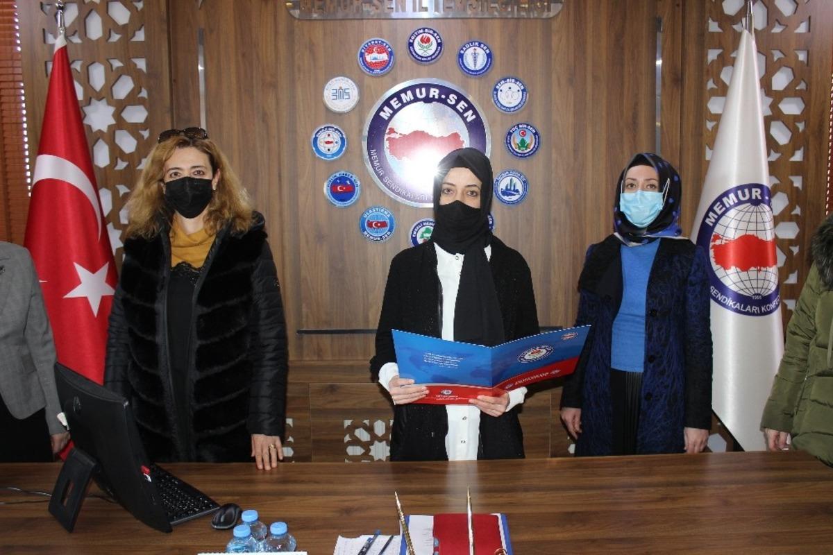 Memur-Sen&rsquo;den &rsquo;28 Şubat&rsquo; a&ccedil;ıklaması