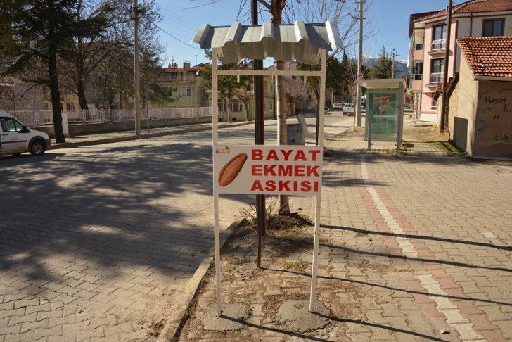 Gediz Belediyesi’nden “Askıda Bayat Ekmek Projesi” G3