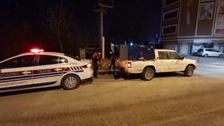 Jandarmadan yaralı köpeğe yardım eli G4