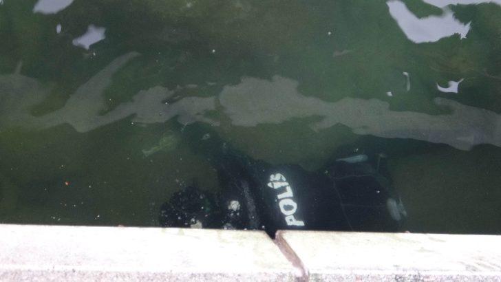 Samsun’da göl içinde fark edilen silah polisi alarma geçirdi G3