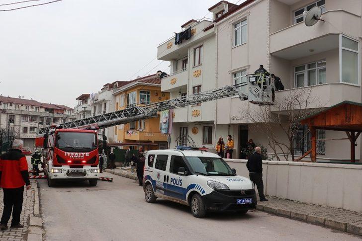 2 gündür kayıp olan otel çalışanını bulmak için 2 kapı kırdılar G5
