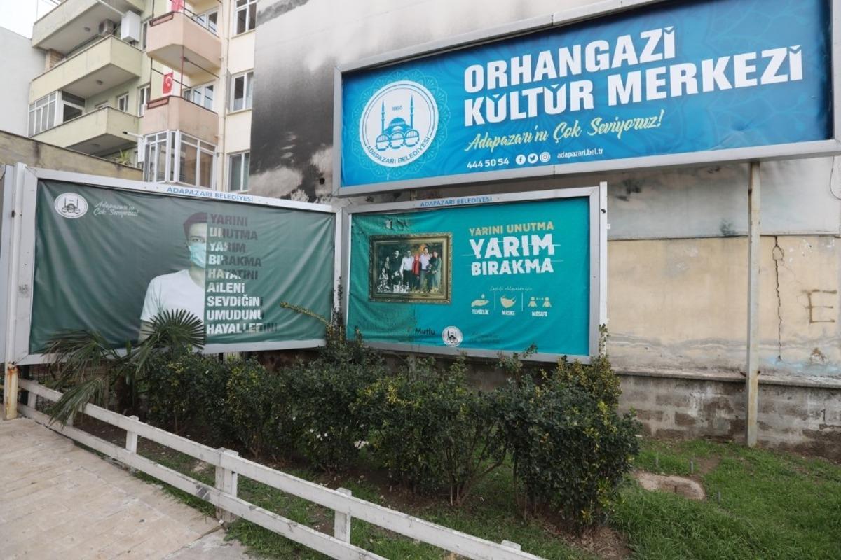 Korona vir&uuml;se karşı billboardlarda farkındalık &ccedil;alışması