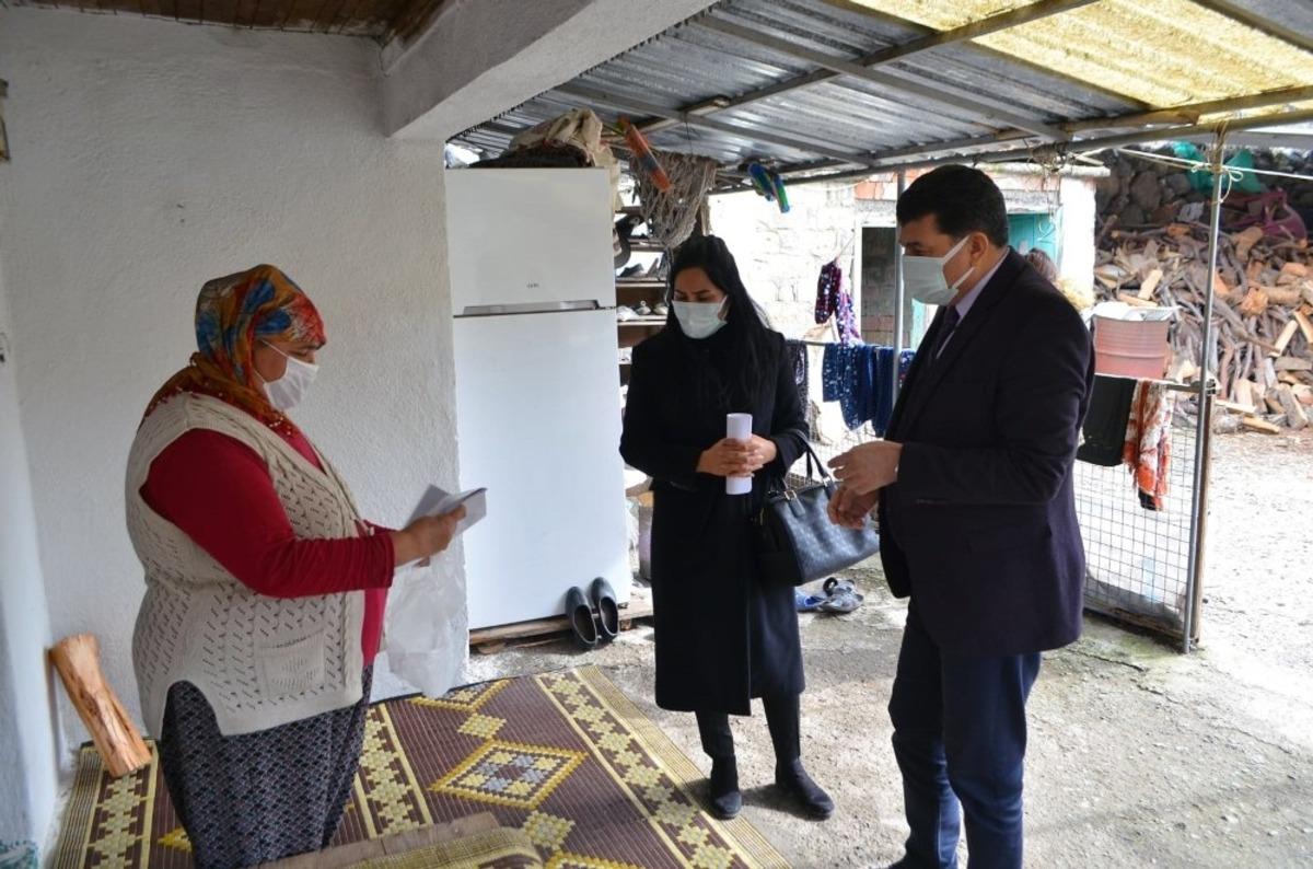 Sosyal yardımdan faydalanamadığı tespit edilen ailelere ziyaret