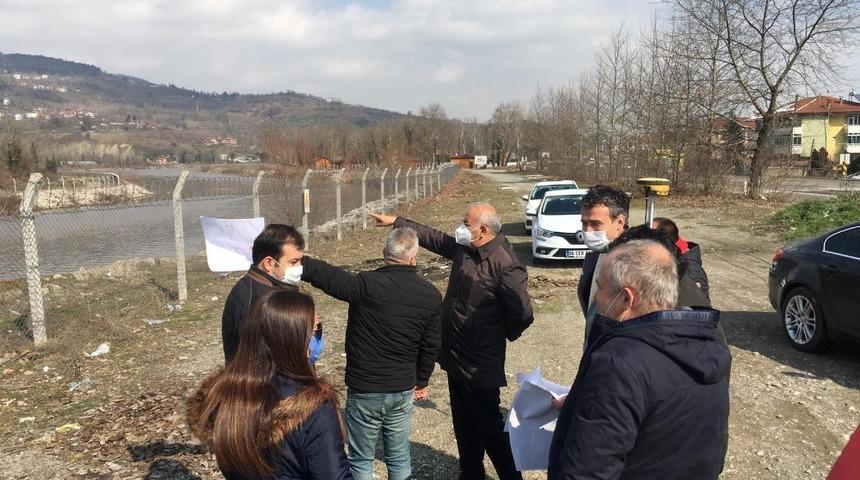 Bozkurt yeni yapılacak olan k&ouml;pr&uuml;y&uuml; yerinde inceledi