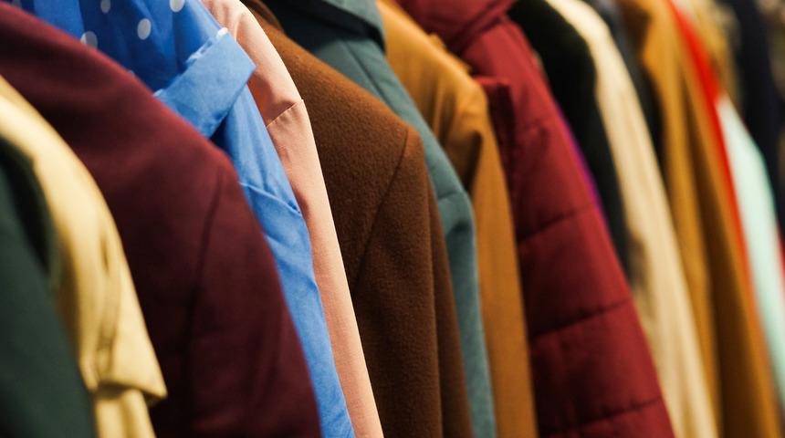 Koronavirüs kıyafet seçiyor!