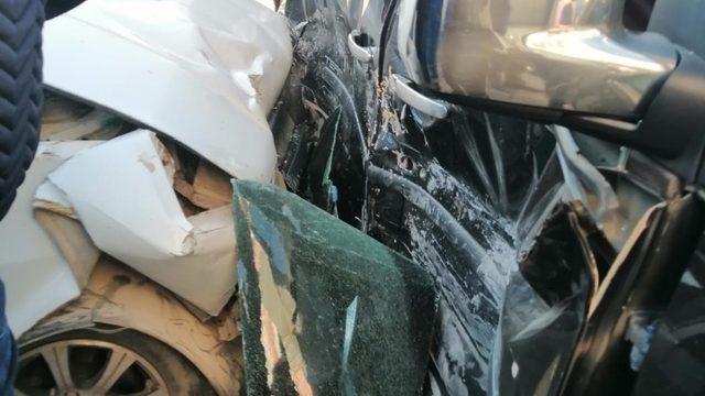 Çınar’da trafik kazası: 2 yaralı