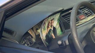 Eşiyle fotoğrafını hız göstergesine koyup, 'Ben bu gece ölmezsem' şarkısını açarak intihara kalkıştı