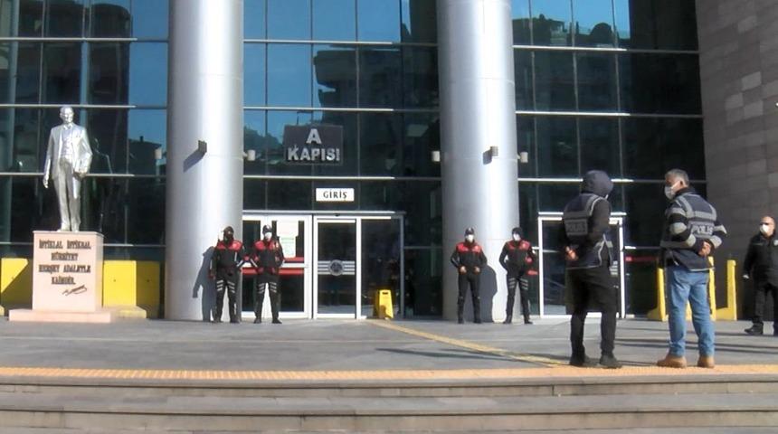 5 milyon liralık vurgun yaptı, sigara içme bahanesiyle adliyeden firar etti