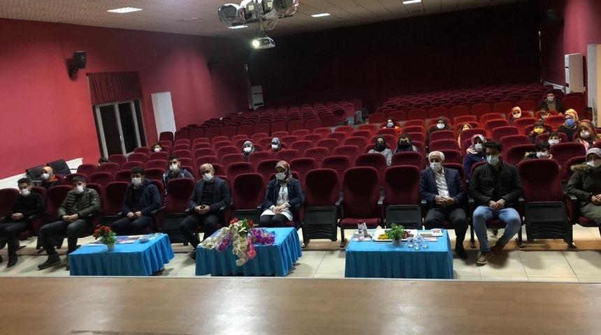 Bingöl Solhan’da ailelere ve çocuklara film gösterimi