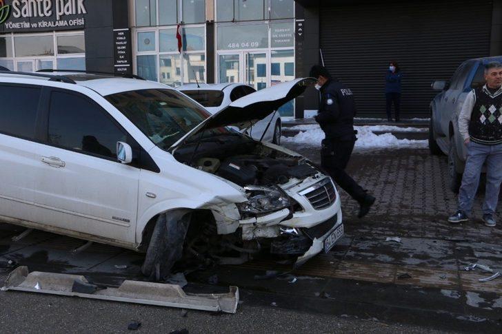 Başkentte feci kaza: 3 yaralı G2