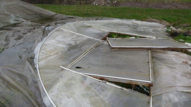 Kar yağışı seraları yıktı geçti G1