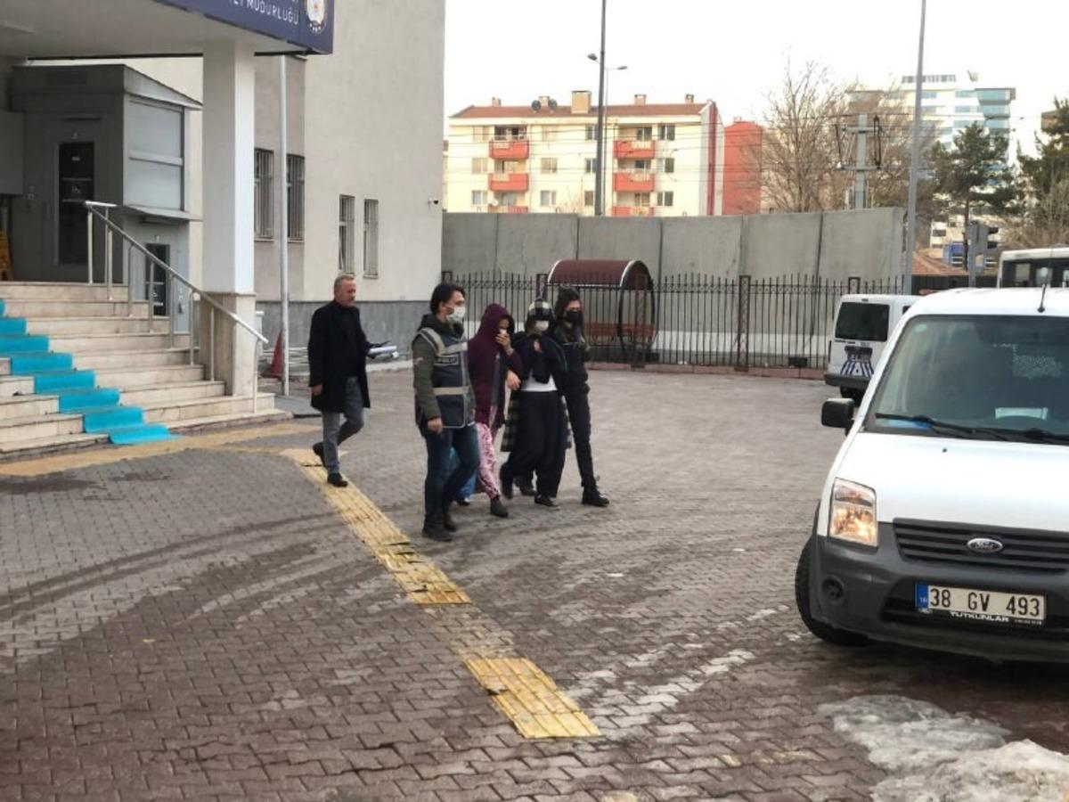 Kesinleşmiş hapis cezası bulunan 2 kadın hırsız tutuklandı