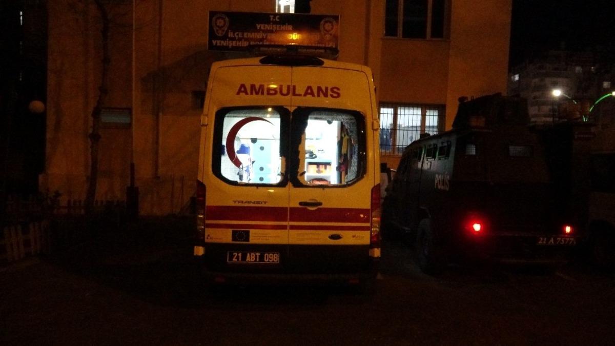 Diyarbakır&rsquo;da ambulansa saldırı