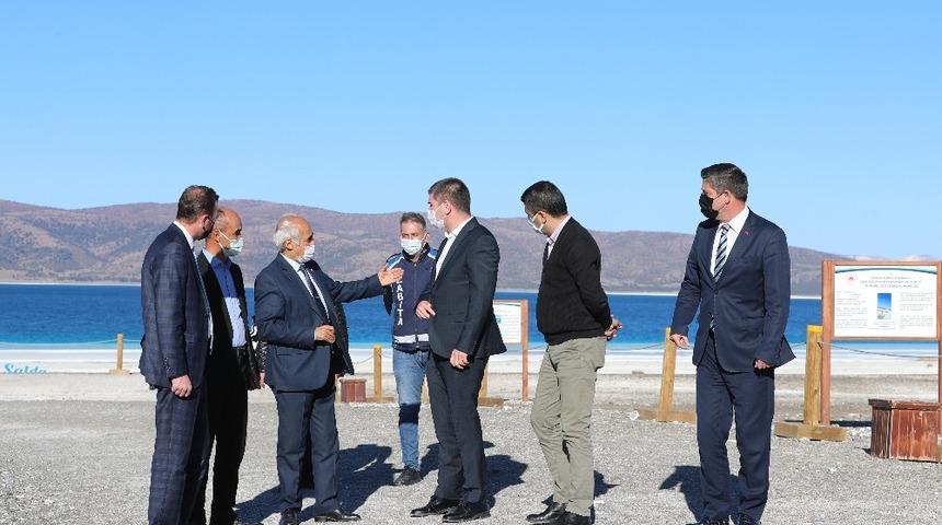 Başkan Ercengiz: "Salda G&ouml;l&uuml;&rsquo;ndeki &ccedil;ekilmeyi g&ouml;zlerimizle g&ouml;rd&uuml;k, &ouml;nlem almak zorundayız"