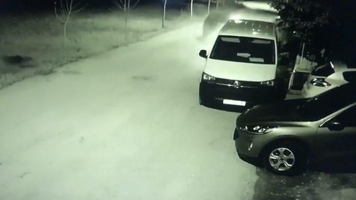 Park halindeki otomobile böyle çarptı G2