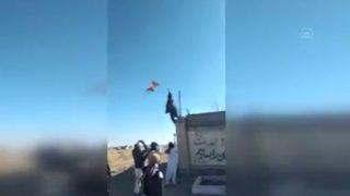 İran'da polisin göstericilere müdahalesinde biri çocuk, 2 kişi yaşamını yitirdi