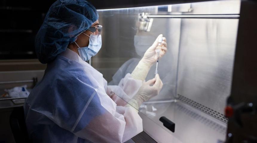 Johnson & Johnson'ın koronavirüs aşısının güvenli ve etkili olduğu açıklandı