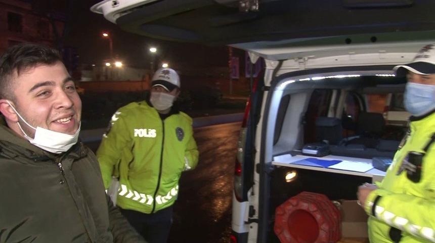 Kısıtlamayı delip kaza yapan alkollü gençler: Haberlere de çıkacak mıyız?