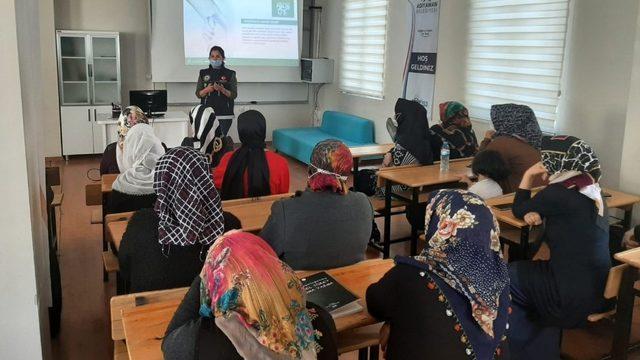 Uyuşturucu ile mücadele seminerleri sürüyor