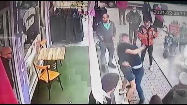 (Özel) Pendik’te şahısların sokak ortasında tekmeli yumruklu kavgası kamerada G5