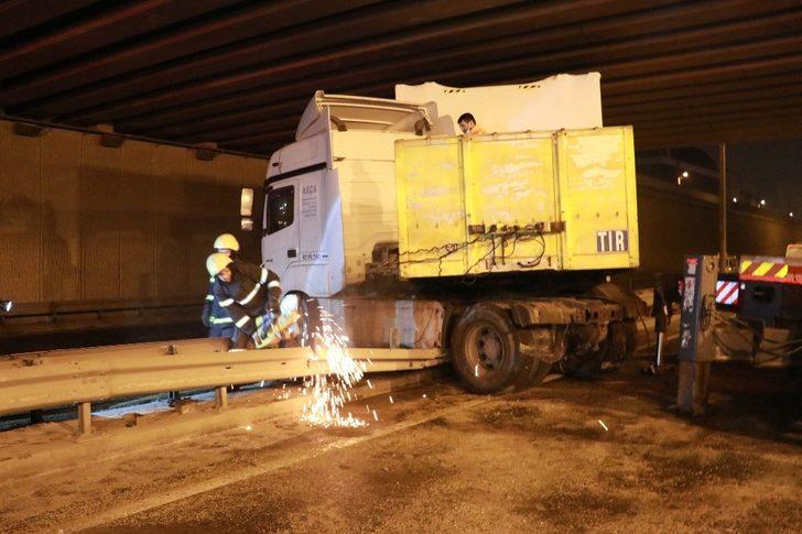 D-100 Karayolunda faciaya ramak kaldı G2