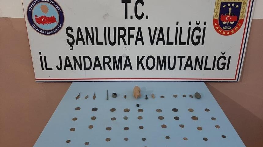 Şanlıurfa’da Roma dönemine ait tarihi eserler ele geçirildi