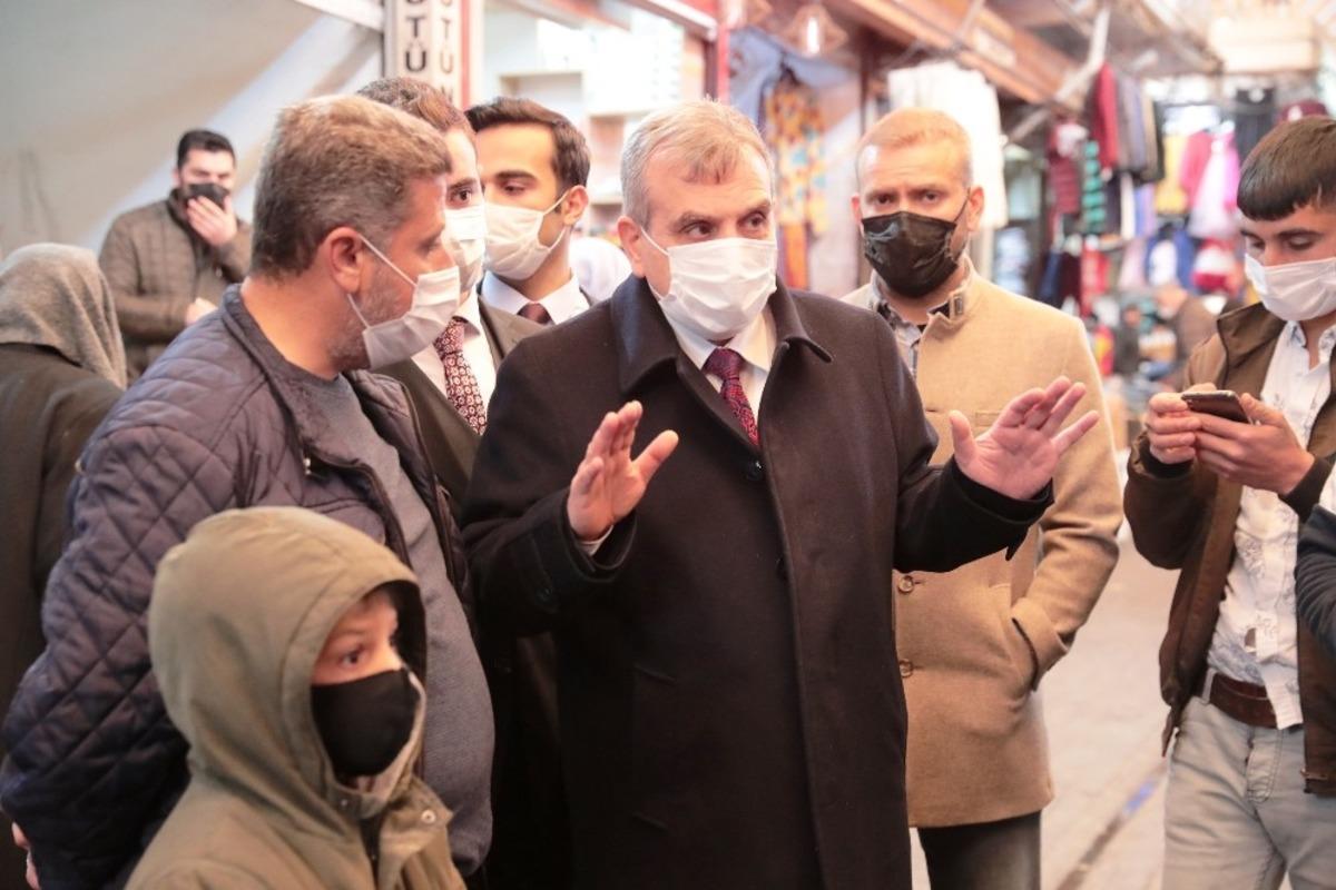 Beyazg&uuml;l esnaf ve vatandaşlarla buluştu