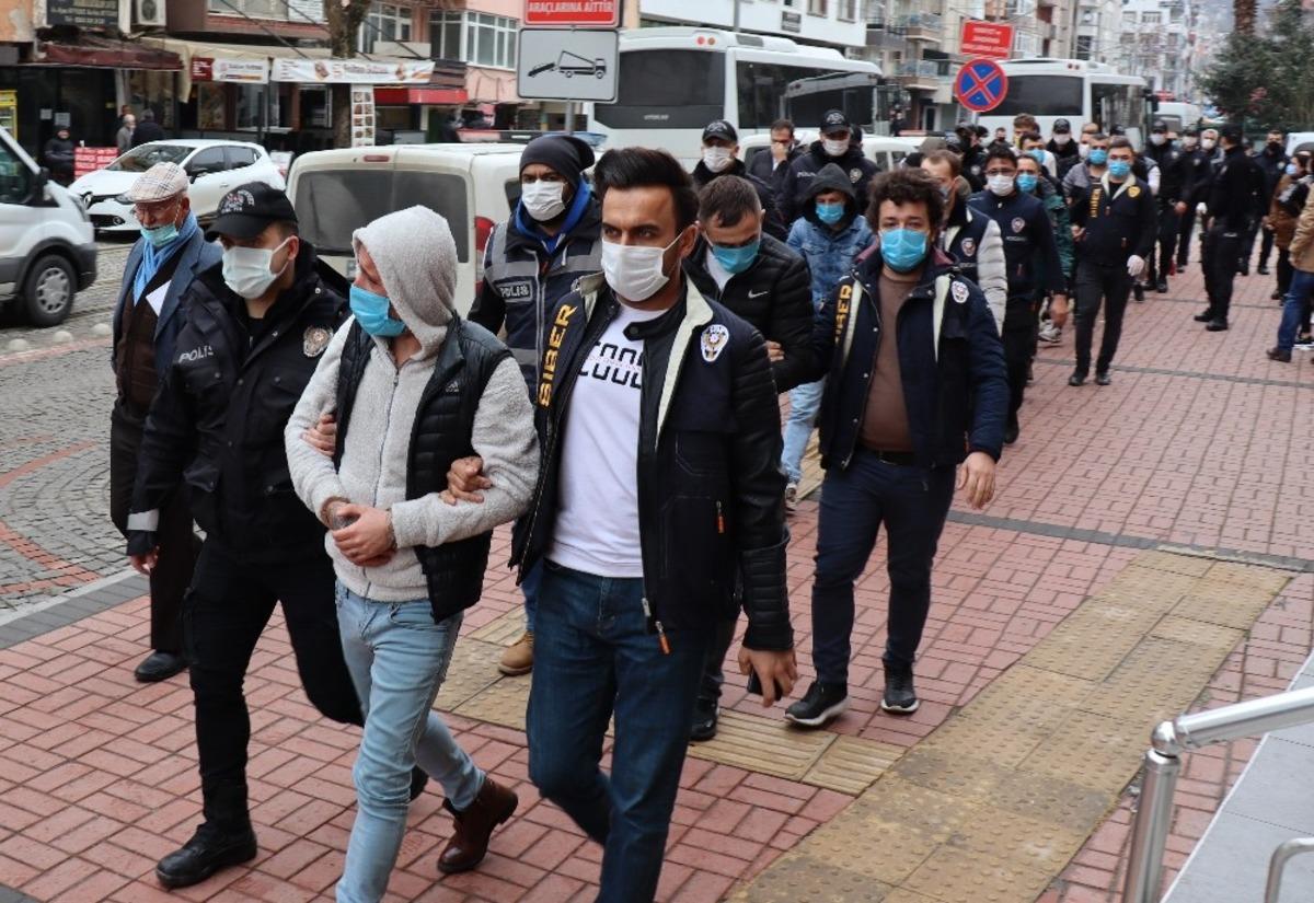 Yasadışı bahis ş&uuml;phelisi 13 kişi adliyeye sevk edildi