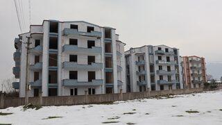 11 yıldır tamamlayamayan site hırsızların uğrak noktası oldu