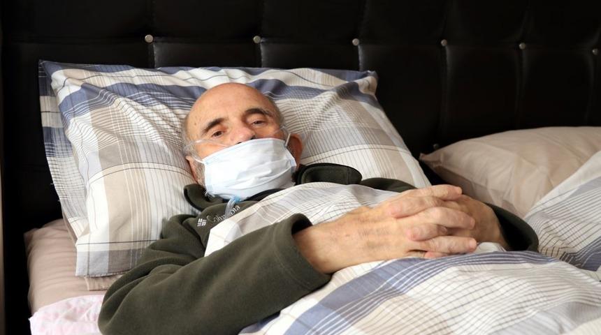 4 kez kalbi durdu, 5 kez entübe oldu! 136 günlük koronavirüsle savaşı kazandı