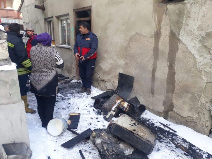 Ağrı’da korkutan yangın G4