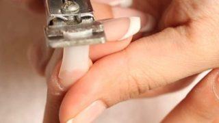 Herkesin tırnağında: Protez tırnağın adım adım yapılışı!