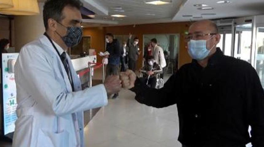 Hayatını koronavirüse borçlu: Bir mucize yaşıyorum