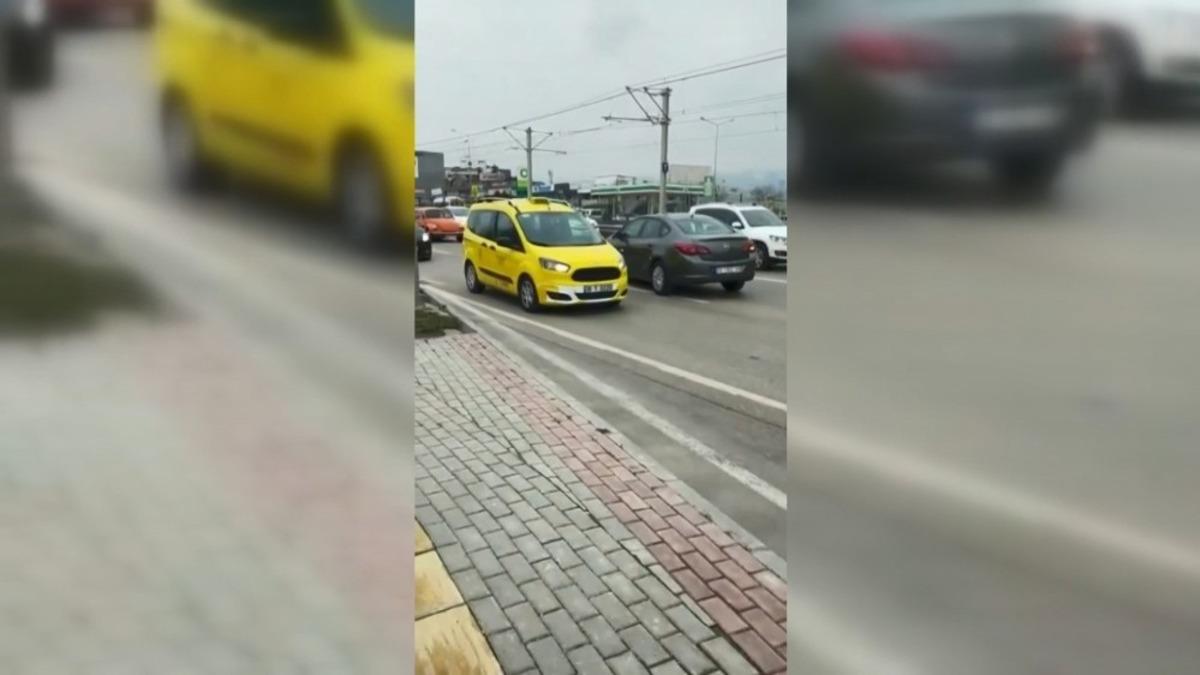 Ters şeride giren şof&ouml;r trafiği birbirine kattı