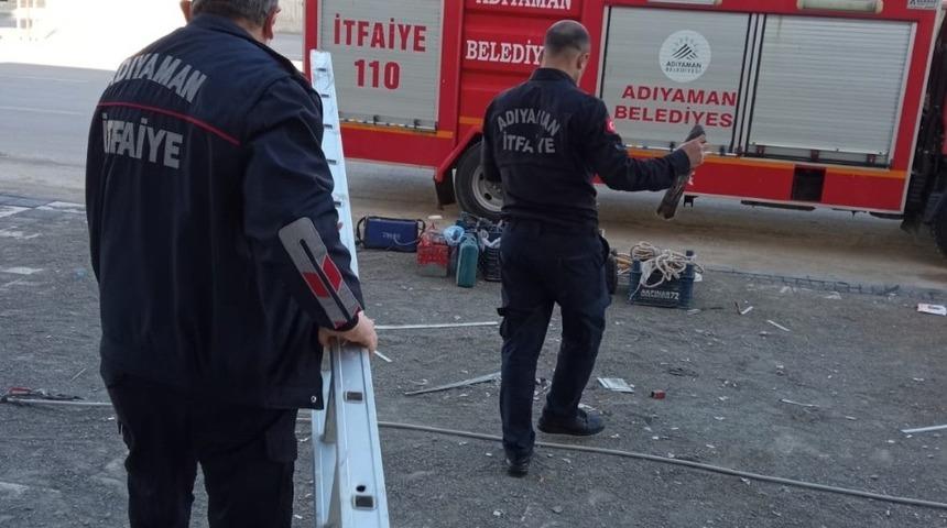 İş yerinde mahsur kalan atmaca kurtarıldı