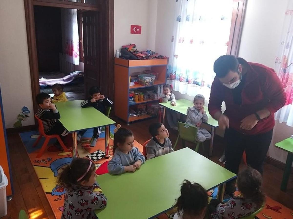 Şehzadeler&rsquo;in minikleri İngilizce &ouml;ğrenecek