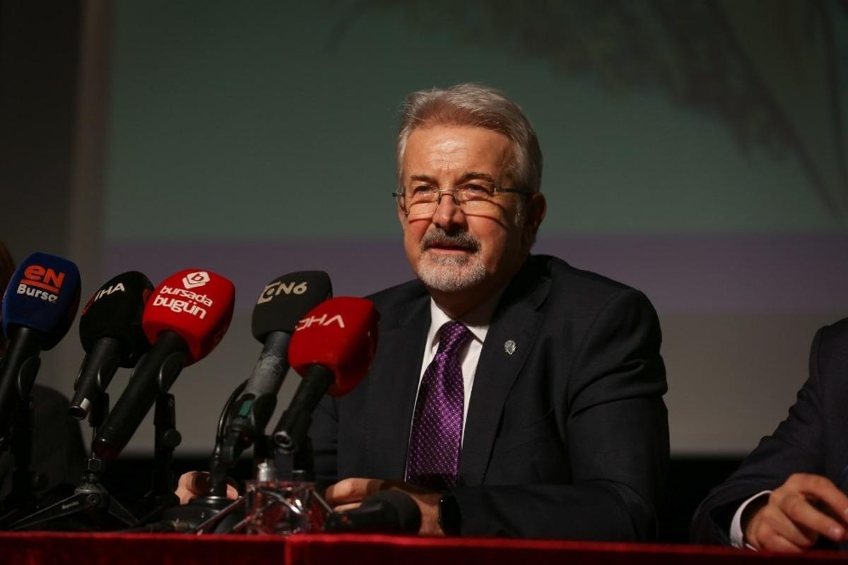 Nil&uuml;fer Belediyesi 2021 yılını G&uuml;lten Akın&rsquo;a adadı