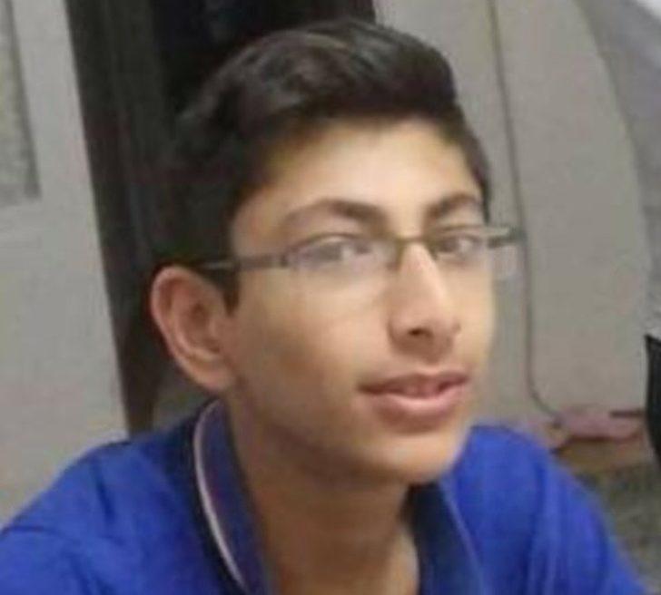 Otomobilin çarptığı genç yaşamını yitirdi G2