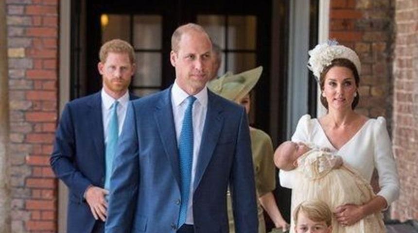 İngiliz kraliyet ailesinin kıyafet seçimleri de konuşuluyor! Kraliyet ailesi üyelerinin kıyafetlerinin altında yatan gizli mesajlar