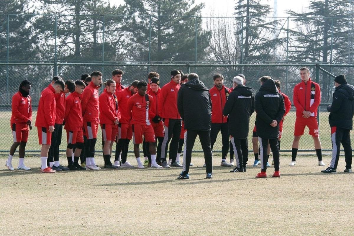 Eskişehirspor&rsquo;da İstanbulspor ma&ccedil;ı hazırlıkları başladı