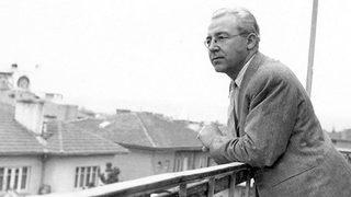 Sabahattin Ali doğum gününde müzik dünyasına kazandırdığı sözlerle anılıyor! İşte Sabahattin Ali’nin hayatı...