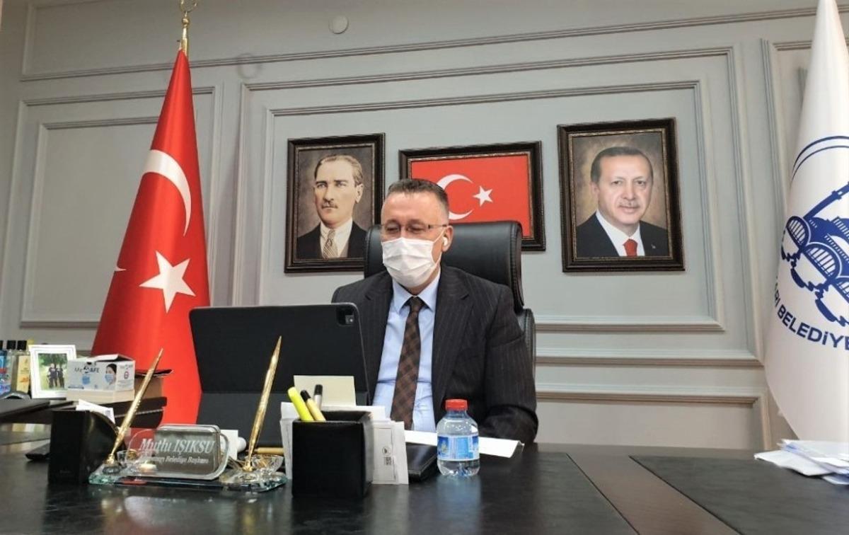 &Ccedil;ocuklar sordu, Başkan Işıksu cevapladı