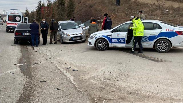 Kırıkkale’de trafik kazası: 3 yaralı