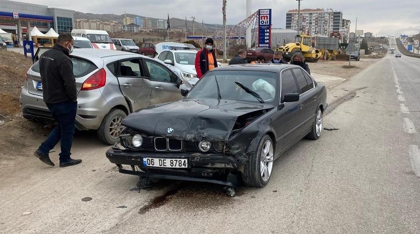 Kırıkkale’de trafik kazası: 3 yaralı